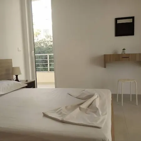 Apartamento Ares 1 / Summer Close To The Sarandë